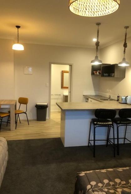 Mahia Motel And Holiday Park ภายนอก รูปภาพ